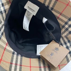 Size L Burberry Hat Store Value